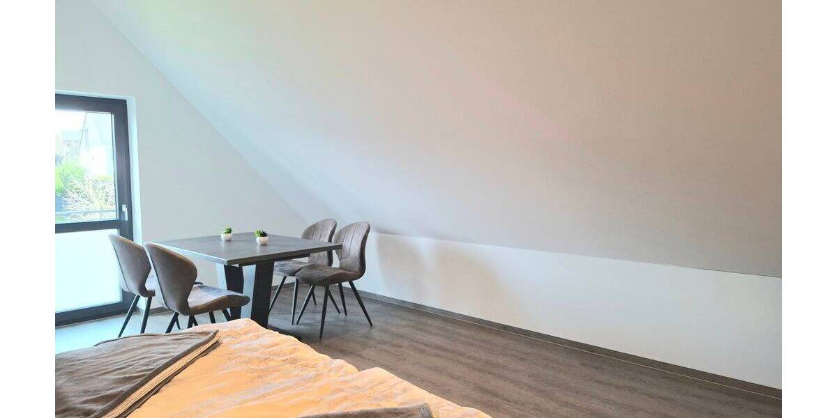 Zimmer Spitzboden Bild 2