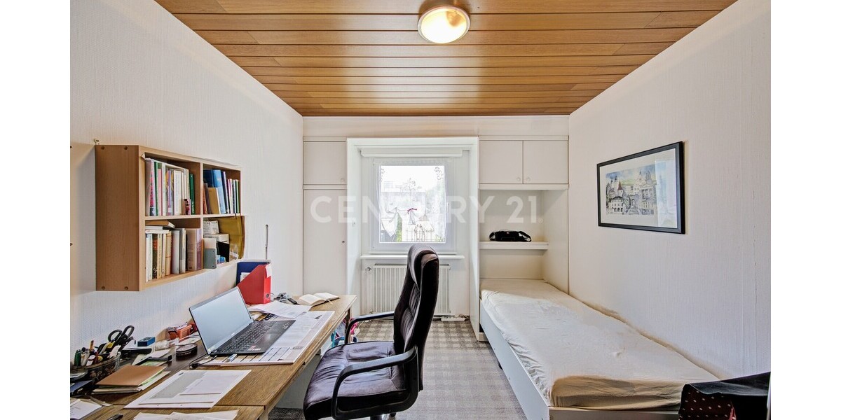 EG Kinder-/Arbeitszimmer