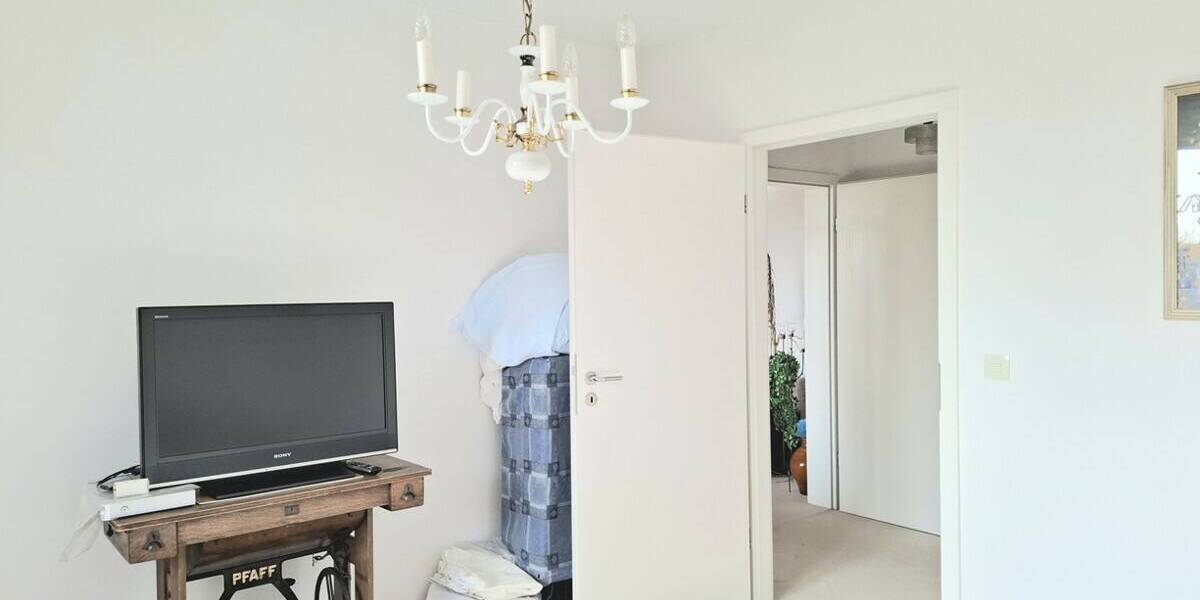 Schlafzimmer Bild 2
